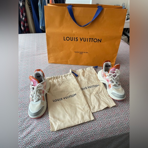 Louis Vuitton Archlight - Picture 4 of 14